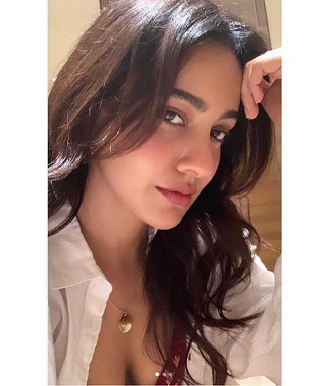 Neha Sharma Instagram Pics